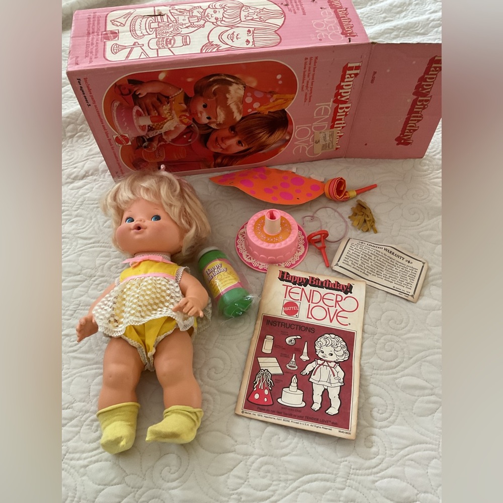 Vintage Happy Birthday Tender Love Baby Doll with Accessories Box Mattel.